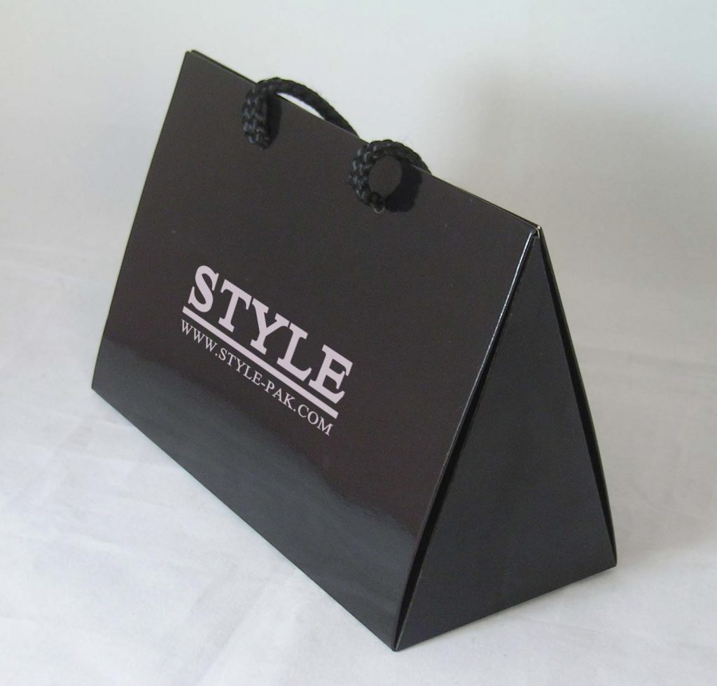 Mẫu túi giấy marketing đẹp cho shop thời trang